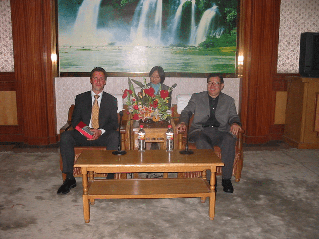 SCCC´s kontakt resor 2002 besök i Shijiazhuang och Beijing