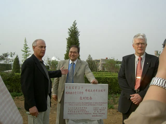 SCCC Delegation Besökte Shijiazhuang och Xingtai County 24 APril 2004